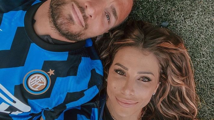 La moglie di D’Ambrosio sbotta sui social: “Notizia ritiro? Mi sarei veramente incazzata se…” La moglie di D’Ambrosio sbotta sui social: “Notizia ritiro? Mi sarei veramente incazzata se…” - immagine 1