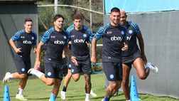 FOTO Il Napoli si allena al Maradona prima dell’Udinese: presenti due azzurrini