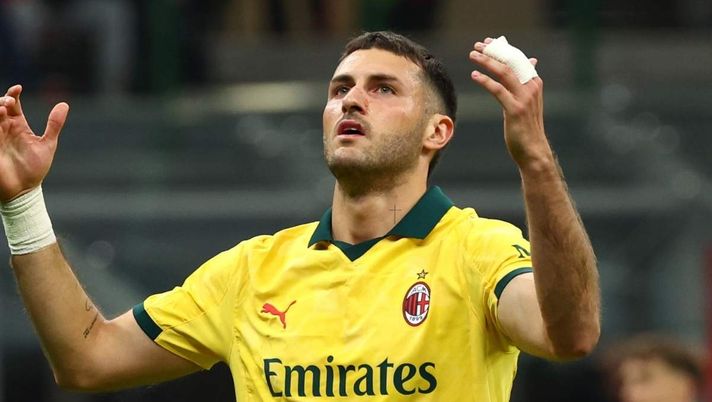 Milan, si raffredda l'interesse del Galatasaray per Giménez. E il motivo è molto semplice