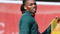 Leao non solo l’infortunio: mesi decisivi per il suo futuro al Milan. In società tempo di valutazioni