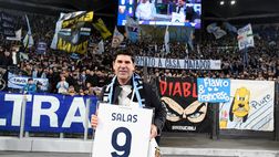 Lazio, l’omaggio della Nord a Salas e l’iconica esultanza del cileno