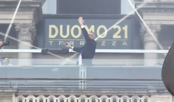 Scudetto, delirio Inter. Inzaghi: “Meritato”. Calhanoglu, Barella e Dimarco mattatori - immagine 13