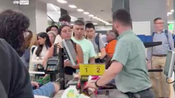 VIDEO / Blackout Spagna, supermercati presi d’assalto