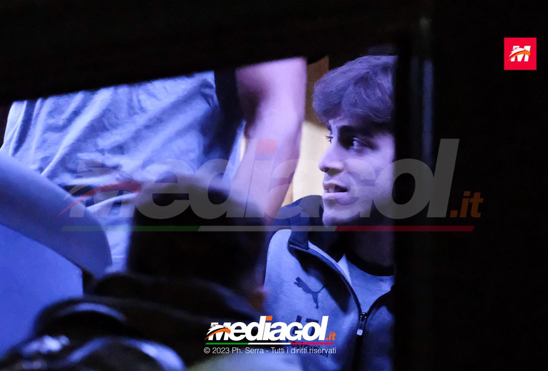 FOTO PALERMO: i giocatori rosanero si radunano al parcheggio dell’ippodromo (GALLERY) - immagine 6