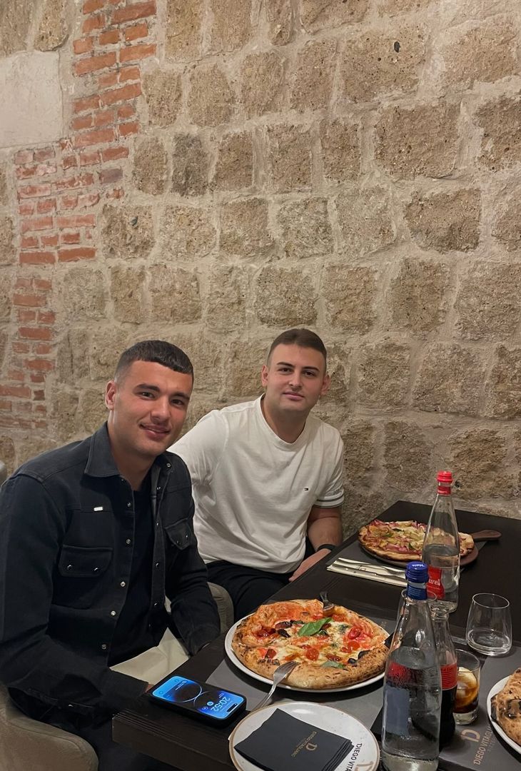 I due azzurri hanno gustato la pizza napoletana da Vitagliano