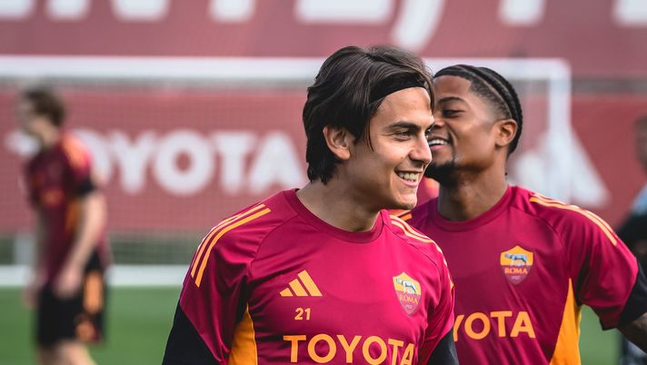 La Roma vola, Dybala esulta da casa: ecco il messaggio per i compagni di squadra - immagine 1