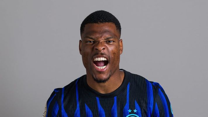 Gazzetta: “Dumfries, ecco perché scadenza il 31 luglio: Mendes lo ha proposto a…” Gazzetta: “Dumfries, ecco perché scadenza il 31 luglio: Mendes lo ha proposto a…” - immagine 1