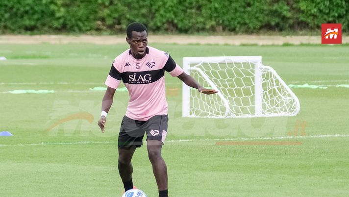 PALERMO, UFFICIALE: GOMES RINNOVA FINO AL 2027 - immagine 1