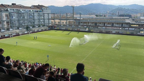 Filadelfia, allenamento a porte aperte: circa 2000 tifosi, si ferma Anjorin - immagine 24