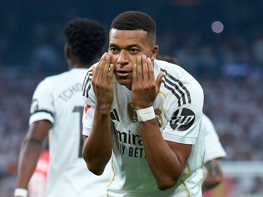 Kylian Mbappé of Real Madrid esulta dopo il gol segnato contro l'Osasuna, il 19 agosto. (Foto di Angel Martinez/Getty Images) Pallone d’Oro, Mbappé si schiera: “Sostengo Dembélé. Su Yamal non posso parlare”- immagine 2