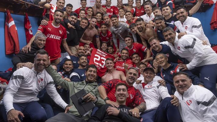 Derby di Avellaneda: Independiente, i giocatori portano via Tevez dalla conferenza stampa… - immagine 1