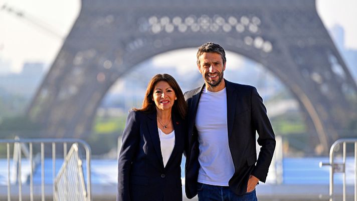 Olimpiadi 2024, la sindaca di Parigi stupisce tutti: Anne Hidalgo nuoterà nella Senna - immagine 1
