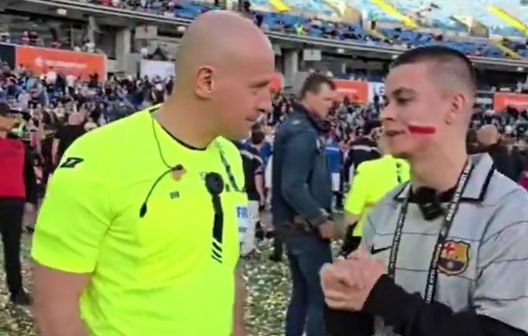 Marciniak al tifoso del Barcellona: “Due errori contro l’Inter se siamo onesti. Ma mi ha corretto il Var”- immagine 2