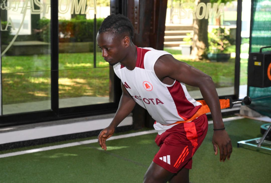 Roma, lavoro sul campo e in palestra a Trigoria – FOTO GALLERY - immagine 19