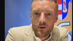 VIDEO – Vardy, ecco la firma! E le sue prime parole in italiano