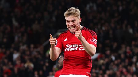 vlahovic-ingaggio-offerta-milan-richiesta-news-trattativa-juventus-manchester-united-rasmus-hojlund-indiscrezione-eslcusiva-dettagli-cifre-operazione