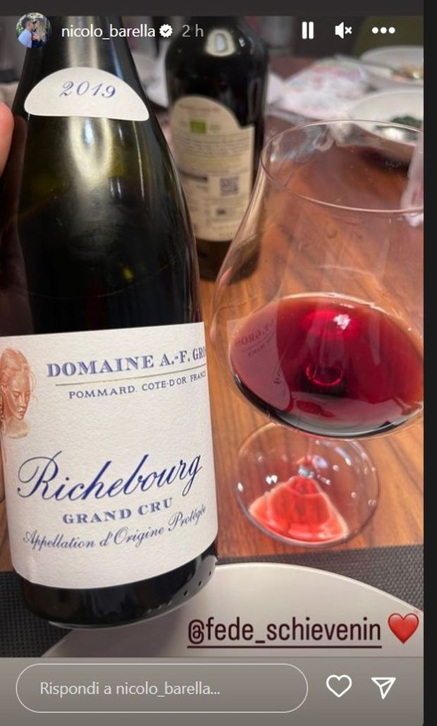 Pallone d’oro, Barella 27esimo festeggia a Milano con la moglie e una bottiglia…francese- immagine 2