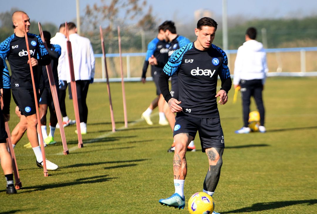 GALLERY Il Napoli si allena a Castel Volturno: le foto della seduta odierna - immagine 4