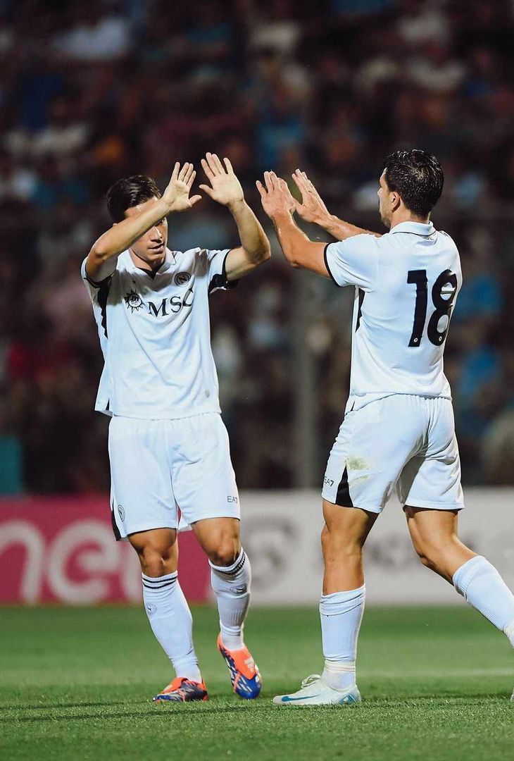 GALLERY Il poker del Napoli di Conte contro l’Egnatia: gli scatti più belli del match - immagine 12