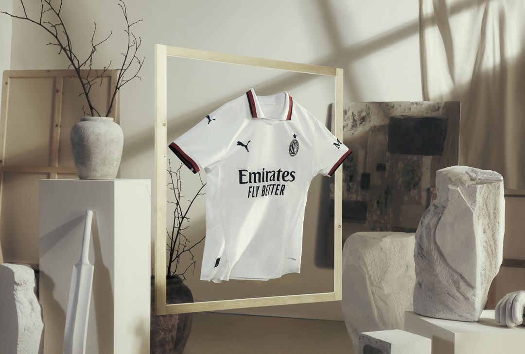 Nuova seconda maglia AC Milan 2024-2025 PUMA
