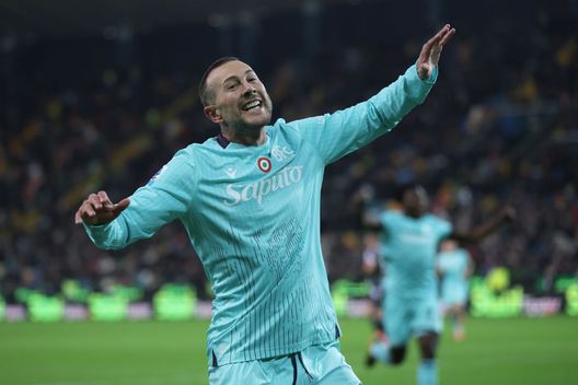 Serie A, gol e spettacolo tra Cagliari e Genoa: 3-3. Udinese-Bologna 0-3- immagine 2