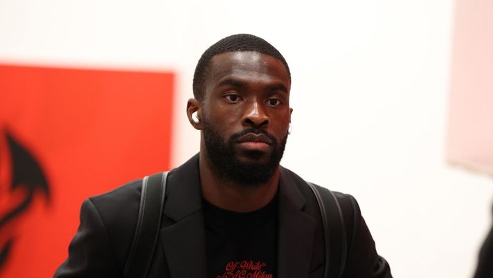 Milan, Tomori prima della Lazio: 'Quest'anno difendiamo più da squadra. Sappiamo che ...'