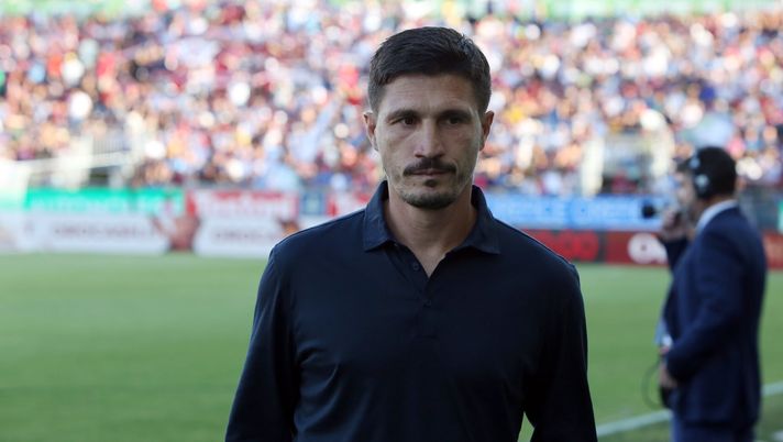 Pisacane batte il navigato Pioli: la copertina è tutta per lui - immagine 1