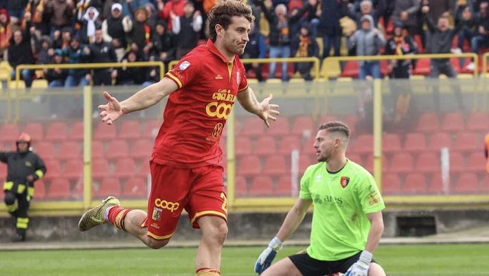 Mercato serie B, altro bomber per lo scatenato Avellino. Pandolfi-Juve Stabia - immagine 1