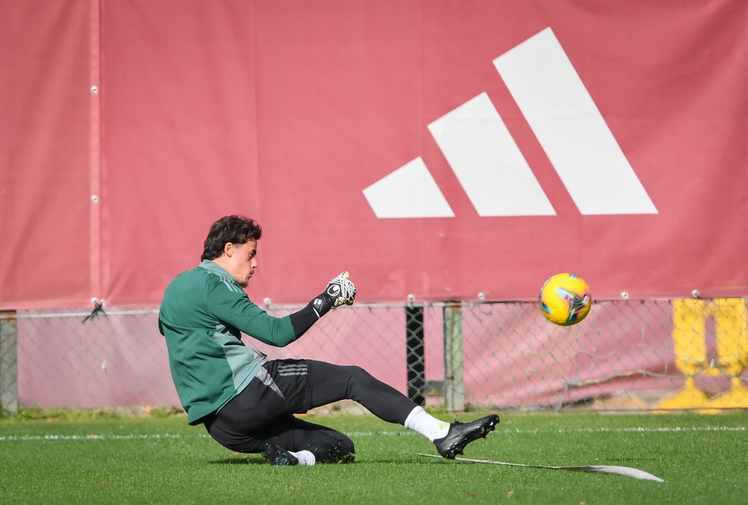 Trigoria, continua la preparazione della Roma in vista del Napoli – FOTO GALLERY - immagine 4