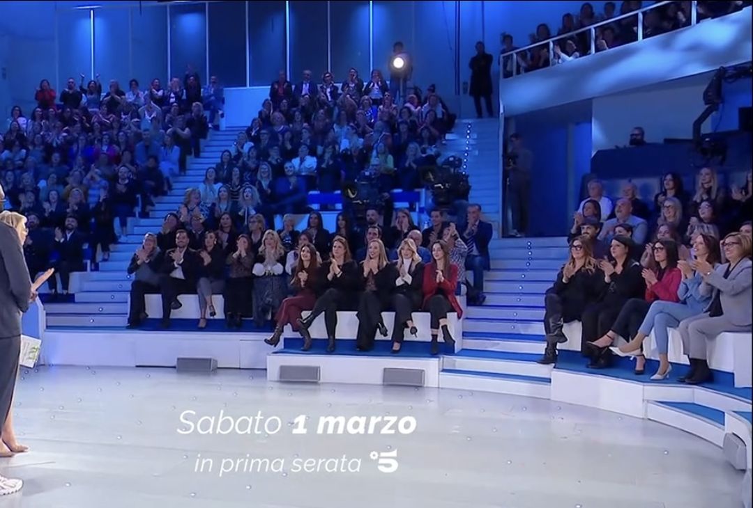 GALLERY Lukaku sarà ospite a C’è Posta per Te: le foto del bomber del Napoli - immagine 8