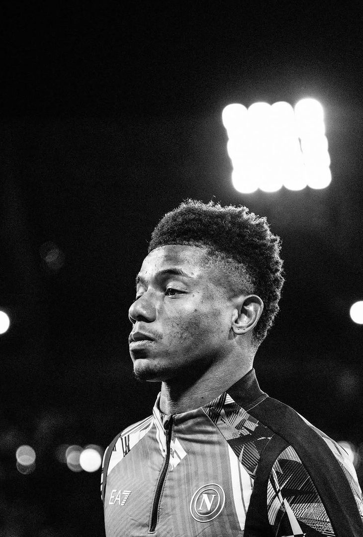 GALLERY Memories, i suggestivi scatti in bianco e nero di Napoli-Verona - immagine 12