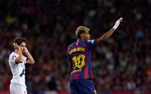 Lamine Yamal nel corso della sfida di Champions League contro il PSG (Foto di Angel Martinez/Getty Images for Qatar Airways) Yamal