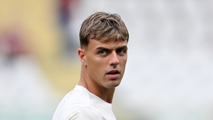 iTURIN, ITALY - SEPTEMBER 21: Daniel Maldini of Atalanta BC during warm up prior to the Serie A match between Torino FC and Atalanta BC at Stadio Olimpico di Torino on September 21, 2025 in Turin, Italy. (Photo by Chris Ricco/Getty Images) NEWS – Zaccagni, Pedraza, Lukaku, Rowe, Orsolini, El Shaarawy, Caprile, Okoye, Bijlow e occhio a Maldini - immagine 1