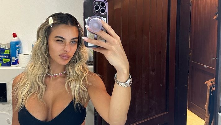 Halloween, Chiara Frattesi delizia i suoi follower con le sue forme  Halloween, Chiara Frattesi delizia i suoi follower con le sue forme - immagine 1