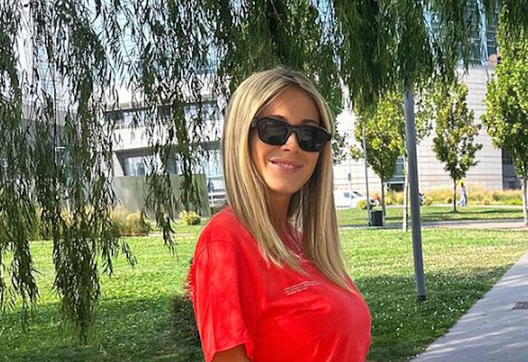 E’ ancora estate per Diletta Leotta: vacanza al mare in Sicilia. Curve da urlo- immagine 2
