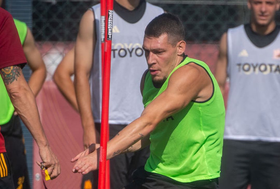 Roma, la ripresa degli allenamenti a Trigoria – FOTO GALLERY - immagine 14