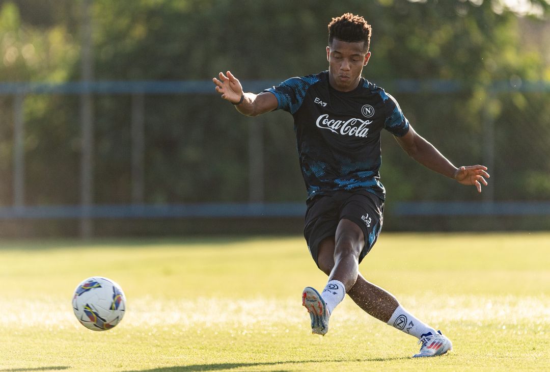 FOTO | Primo allenamento in maglia azzurra di Neres- immagine 1