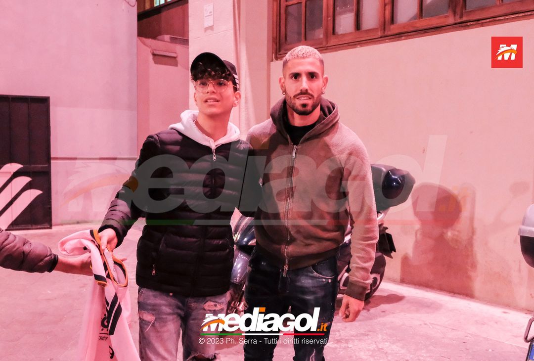 FOTO PALERMO, ufficiale Tutino: l’ex Parma al Barbera per la firma (Gallery) - immagine 26