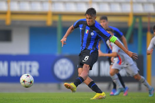 Fontanarosa: “Bastoni punto di riferimento, Casadei mostruoso. Con Inzaghi…”- immagine 3