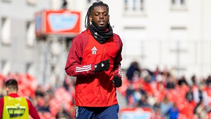 Locko poco adatto al gioco di Conte, il Napoli sonda un altro esterno: il profilo – RAI locko