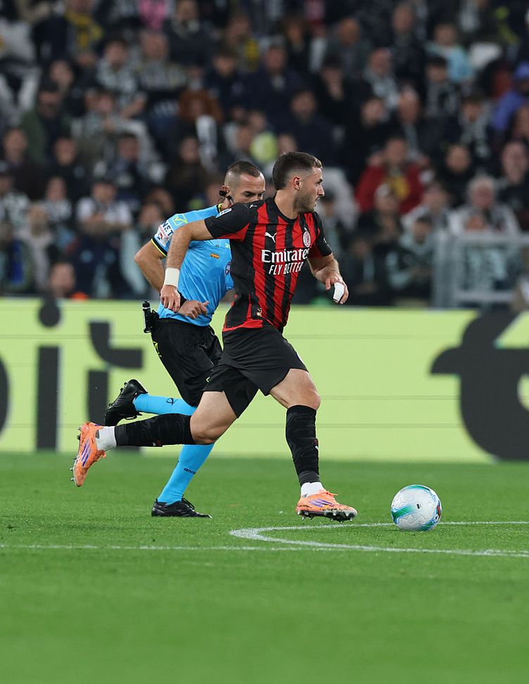 santiago-gimenez-intervista-esquire-messico-bebote-nazionale-fede-social