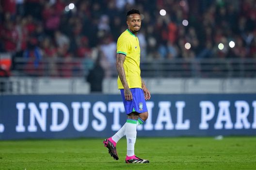 Real Madrid, Militao lascia il ritiro del Brasile per una lesione muscolare