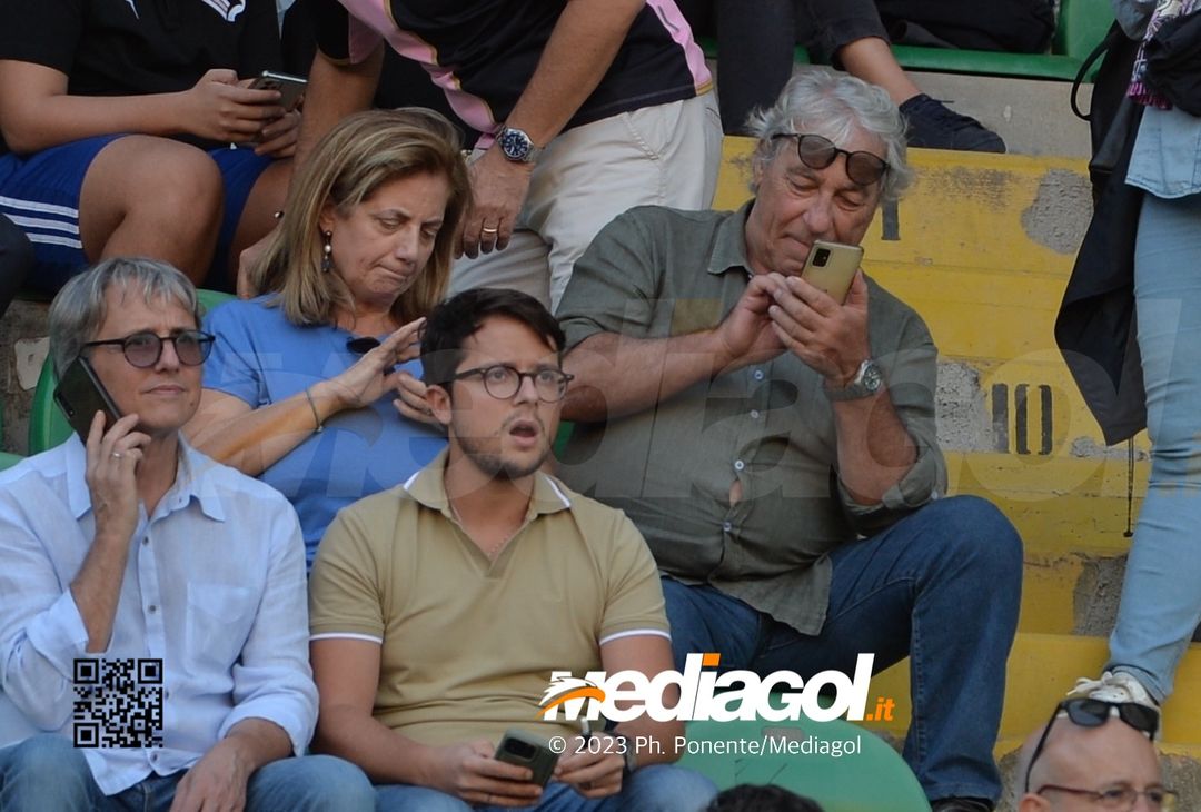 FOTOTIFO Palermo-Lecco, gli scatti ai tifosi al “Renzo Barbera” (GALLERY) - immagine 118