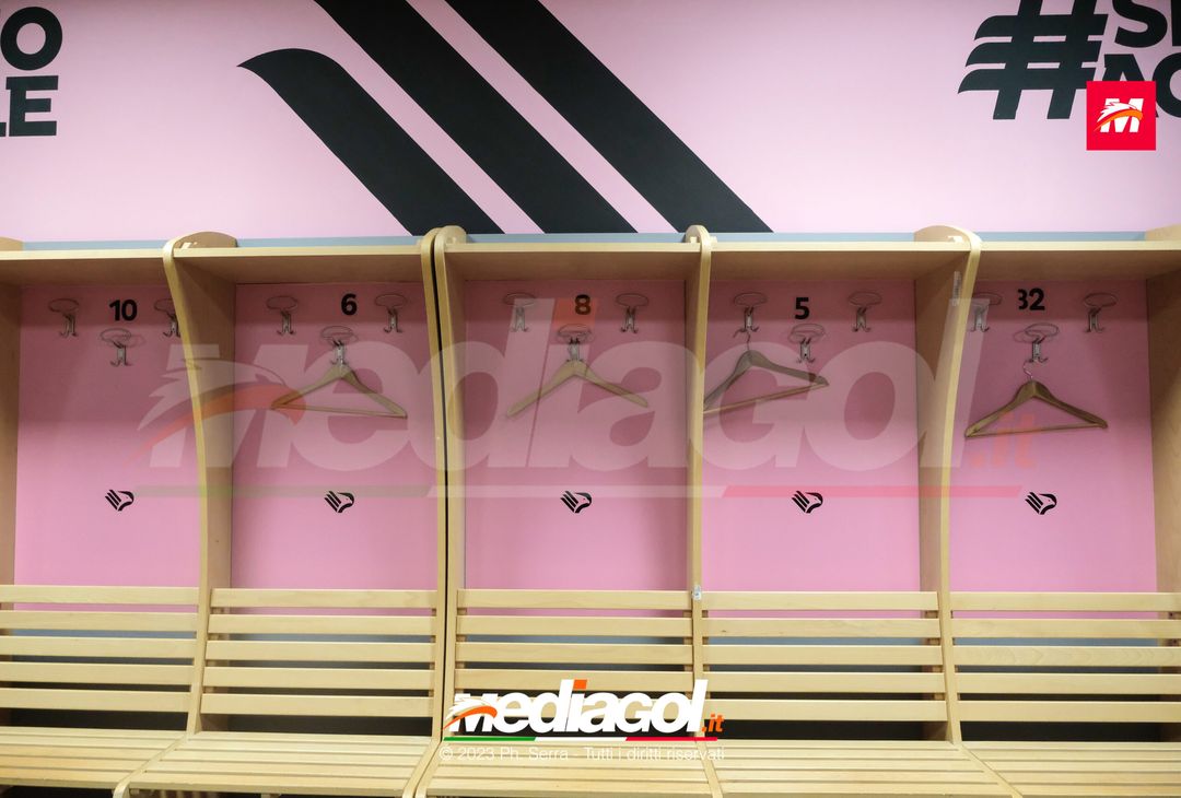 FOTO PALERMO, i tifosi rosanero in tour allo stadio ‘Renzo Barbera’ (GALLERY) - immagine 9