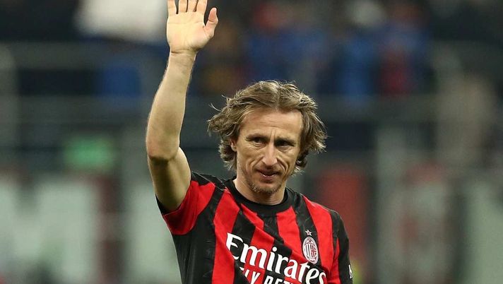 Modric, l'arma in più del Milan contro il Napoli | AC Milan News (Getty Images) Il Milan si affida all'esperienza di Luka Modric: sfida speciale a Napoli