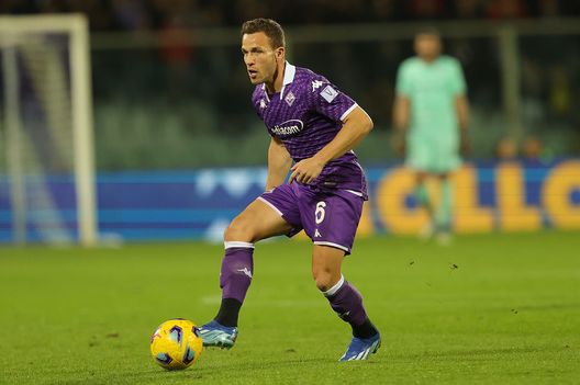 FLORENCE, ITALY - NOVEMBER 5: Arthur Melo of ACF Fiorentina in action during the Serie A TIM match between ACF Fiorentina and Juventus at Stadio Artemio Franchi on November 5, 2023 in Florence, Italy. (Photo by Gabriele Maltinti/Getty Images) VN – Arthur vuole tornare, trattativa aperta. Ma solo a una condizione- immagine 2