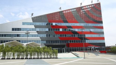 conti-in-rosso-milan-vicino-al-pareggio-tolto-linvestimento-milan-futuro