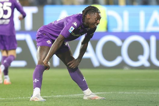 FLORENCE, ITALY - FEBRUARY 6: Moise Kean of ACF Fiorentina reacts during the Serie A match between Fiorentina and FC Internazionale at Stadio Artemio Franchi on February 6, 2025 in Florence, Italy. (Photo by Gabriele Maltinti/Getty Images) Gazzetta: “La Premier League osserva Kean. Fiorentina, la Champions per tenerlo”- immagine 2