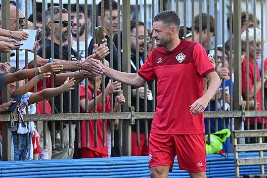 CREMONA, ITALY - SEPTEMBER 02: US Cremonese new signing Jamie Vardy attends his first training Session with the new team at Campo Soldi on September 02, 2025 in Cremona, Italy. (Photo by Marco Mantovani/Getty Images) Vardy
