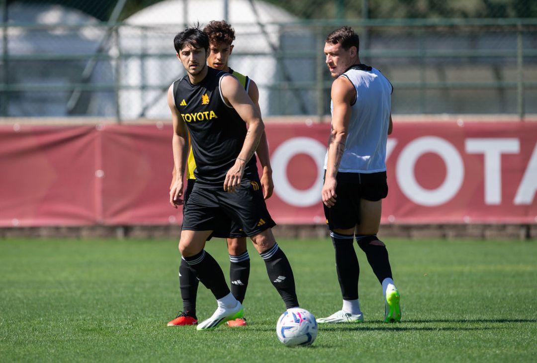 Roma, riprendono gli allenamenti a Trigoria: in gruppo Azmoun – FOTO GALLERY - immagine 16